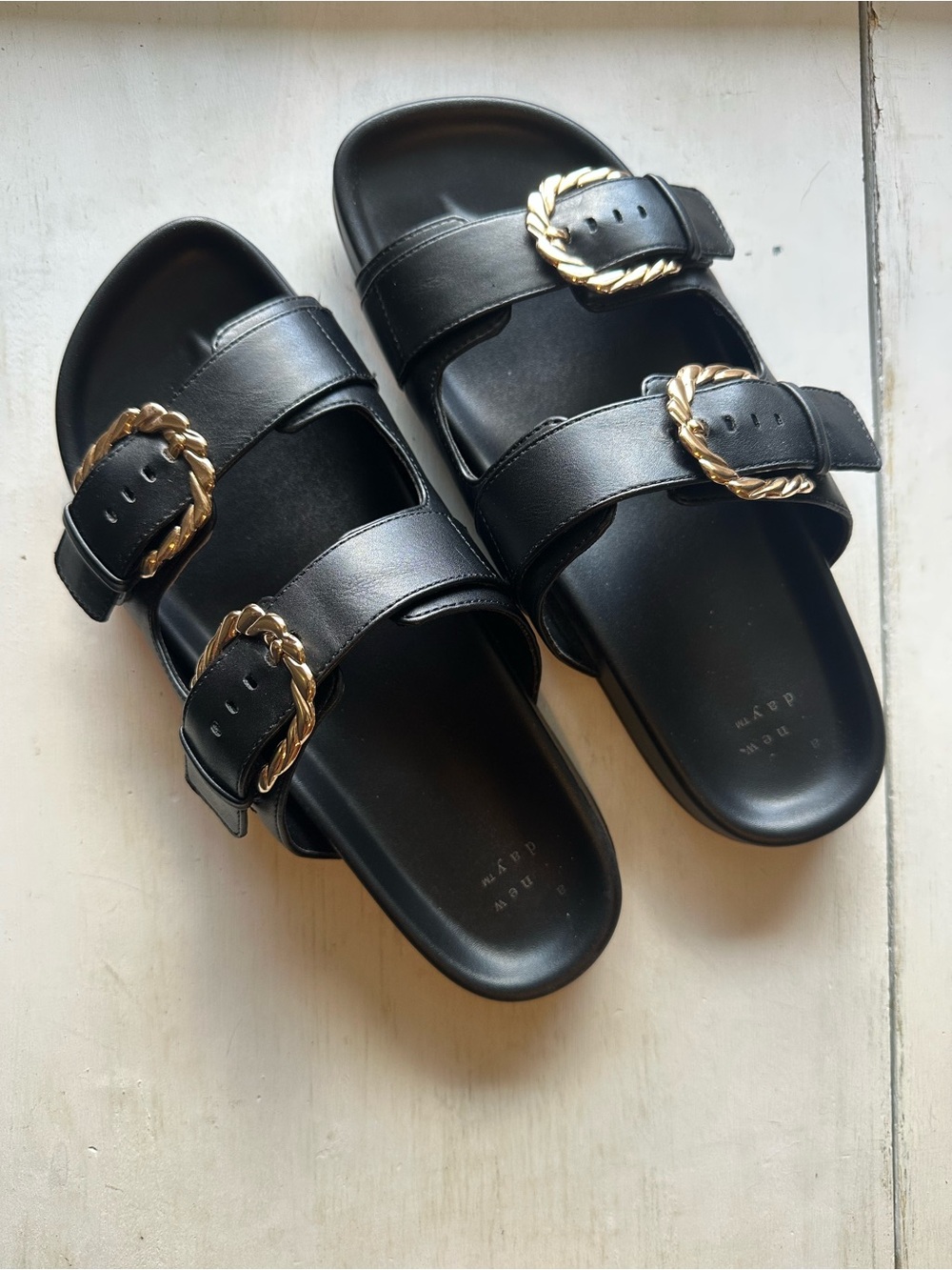 A New Day Black Sandals Sz 9